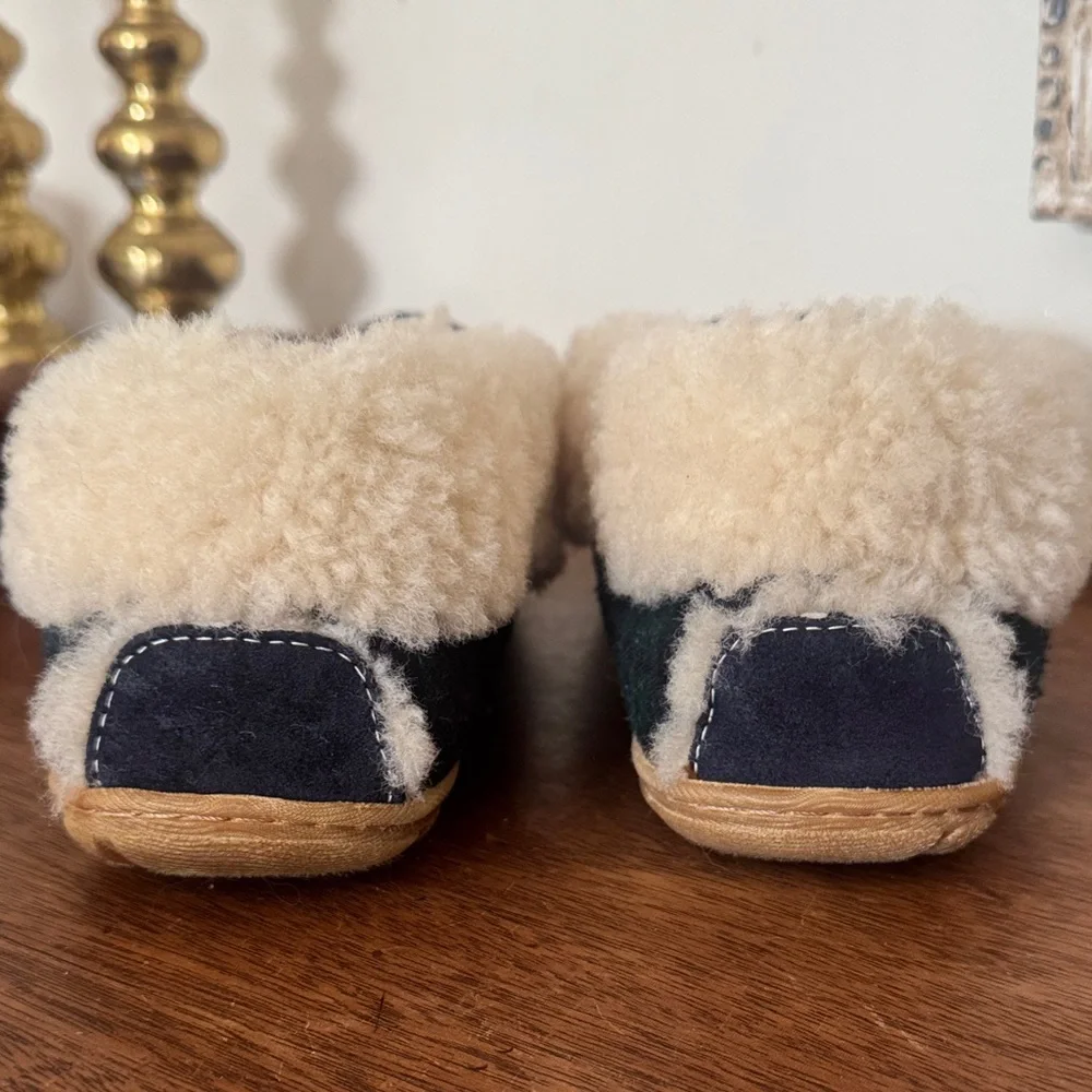 L.L. Bean Plaid Moccasin Slippers with Fleece Lining - Picture 3 of 9